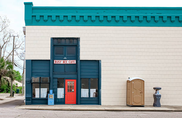 Best Portable bathroom rental  in Leon, IA